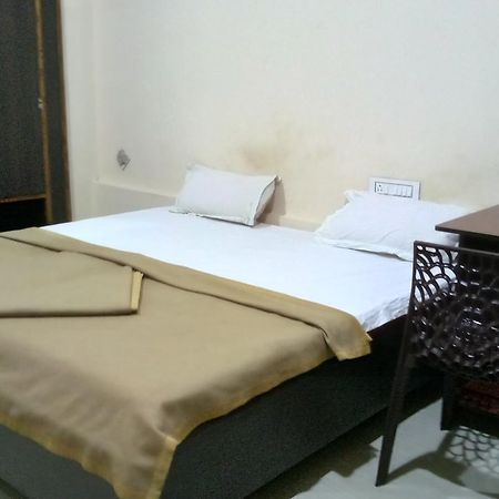 Hotel Barkha Rāipur Exterior foto
